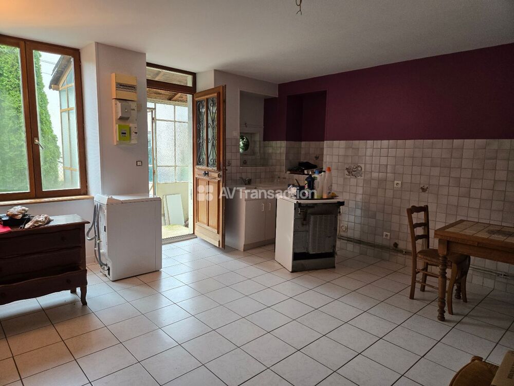 Ensemble immobilier à fort potentiel  11 avenue Jean Jaurès, 70