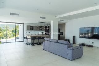  Propriété/château à vendre 7 pièces  Porticcio