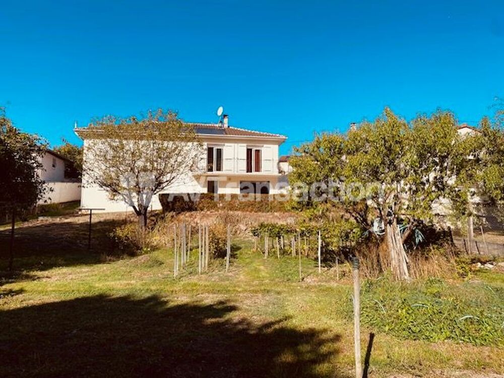 Maison avec sous sol aménagé 5 chambres Chateauneuf sur Chte