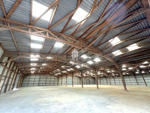 A vendre , Gaillon 27600 , entrepots 4100 m2 , terrain 26 000 m2 633000 27600 Gaillon