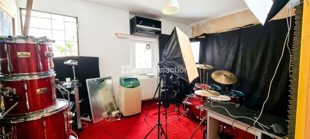 Vente Villa 33500 LIBOURNE-IMMEUBLE EN PIERRES A RENOVER-360M² SUR 3 ETAGES Libourne