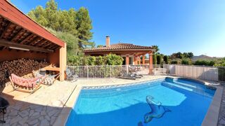  Villa  vendre 7 pices 144 m