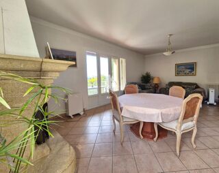  Maison  vendre 9 pices 170 m