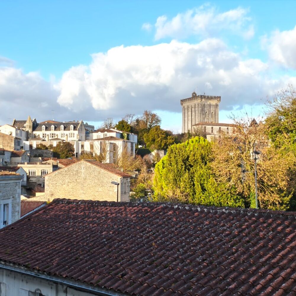 Maison 6 pièces 158 m² · à Pons · 158 m² · 173 000 €
