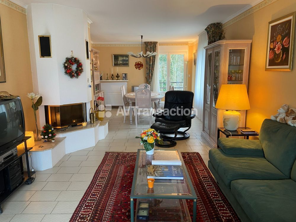Vente Maison CHARMANTE MAISON 144 M² AVEC GRAND GARAGE ET BEAU TERRAIN Retonfey