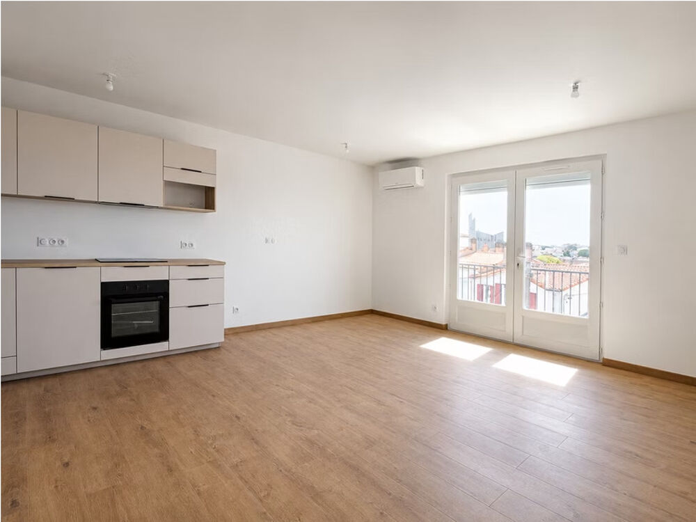 Vente Appartement ROYAN CENTRE-VILLE – DERNIER ÉTAGE, BALCON ET VUE MER Royan