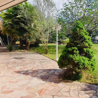  Villa à vendre 15 + pièces 