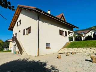  Villa � vendre 8 pi�ces 210 m�