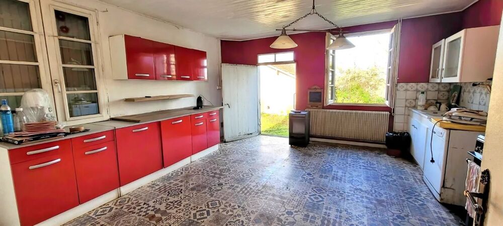 Vente Maison 33230 ABZAC - PROPRIETE 5 CHAMBRES GRANGES 2HA TERRAIN Abzac