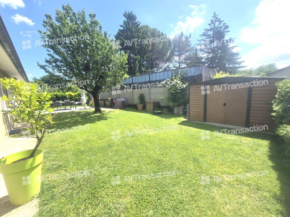 Vente Maison MAISON NON MITOYENNE 138 m² DONT 23 M² DE GARAGE -TERRAIN 458 m² Vaulx-en-velin