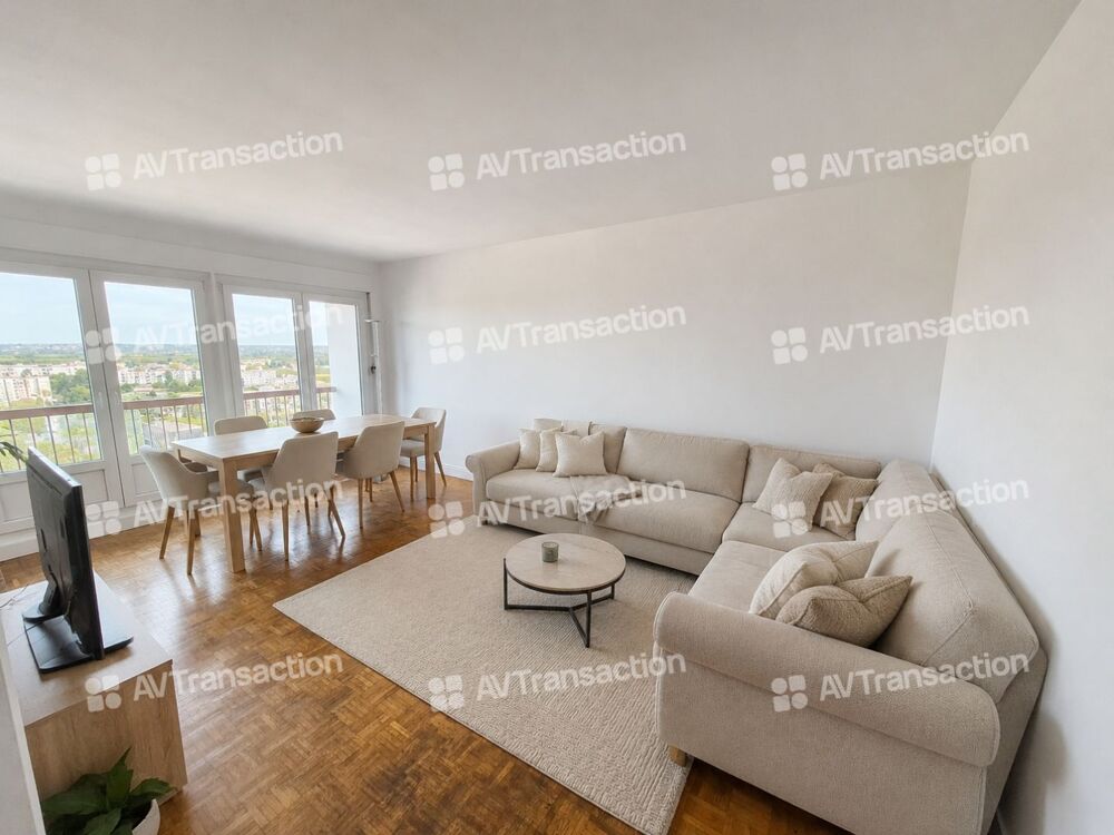 Vente Appartement T4 - 82.5 M² - RENOVE– 3 CHAMBRES – BALCON – PARKING- CAVE Bron