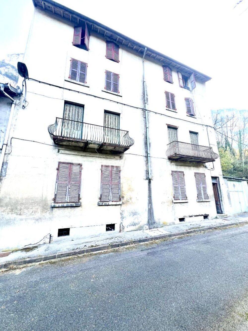 Vente Appartement Appartement à rénover Tenay