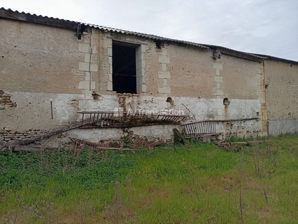 Vente Terrain A SAISIR, Charmante grange à rénover Lencloitre