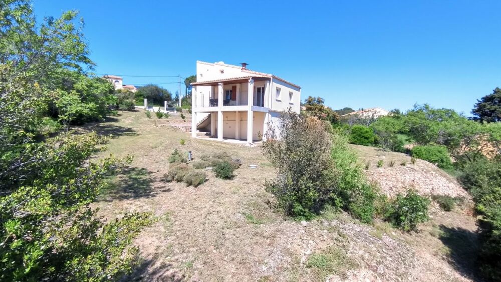Villa 100 m², 2 chambres, 2 sde, jardin 2157m² à Cesseras