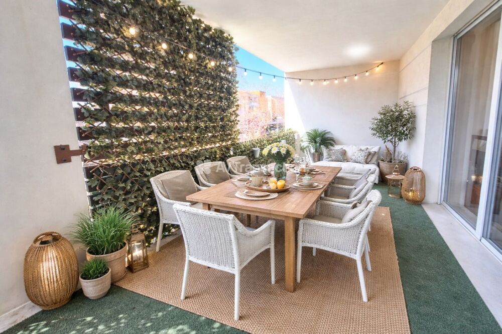 Vente Appartement T4 rénové de 80 m² - Terrasse spacieuse - Garage Vaulx-en-velin