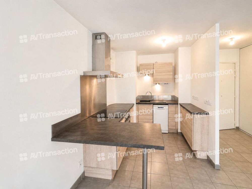 T2 45m² AVEC JARDIN PRIVATIF - Livré en 2013 - Cave - Garage