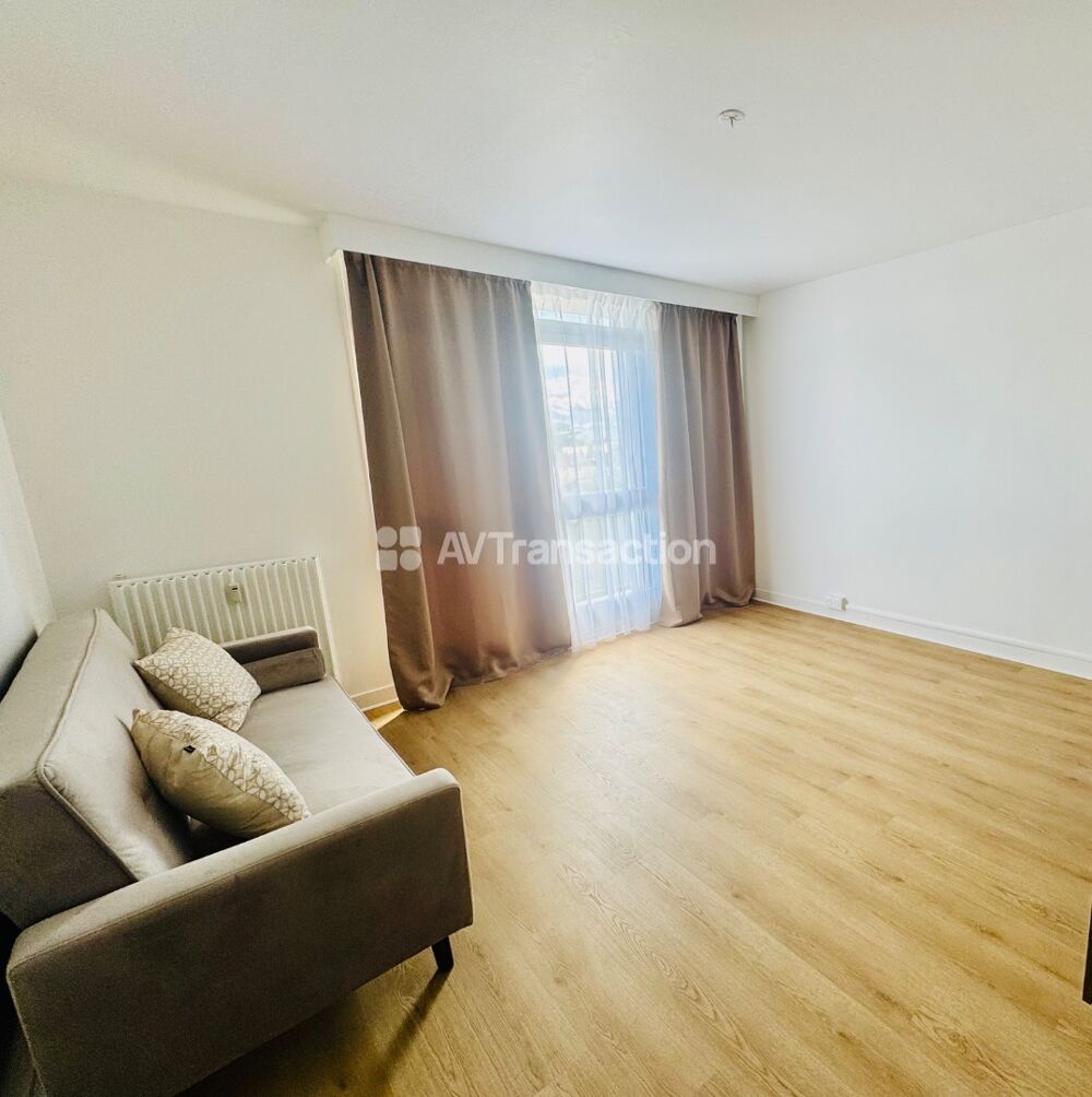 Vente Appartement Agréable appartement rénové, résidence calme et recherchée La chapelle-saint-mesmin