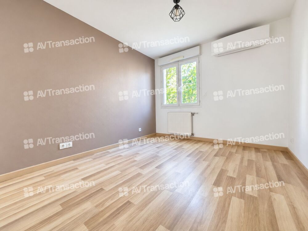 Vente Appartement METRO A / REPUBLIQUE - BEAU T3 DE 68M²- BALCON- GRAND GARAGE Villeurbanne