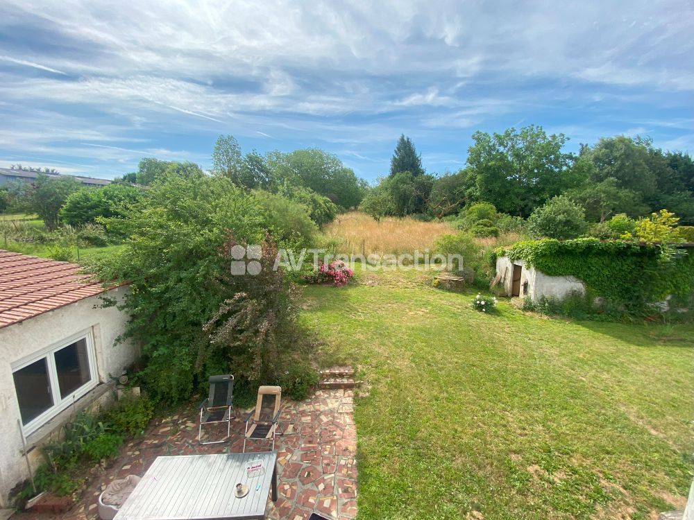Maison 8 pièces 165 m² · à Mazerulles · 165 m² · 269 000 €