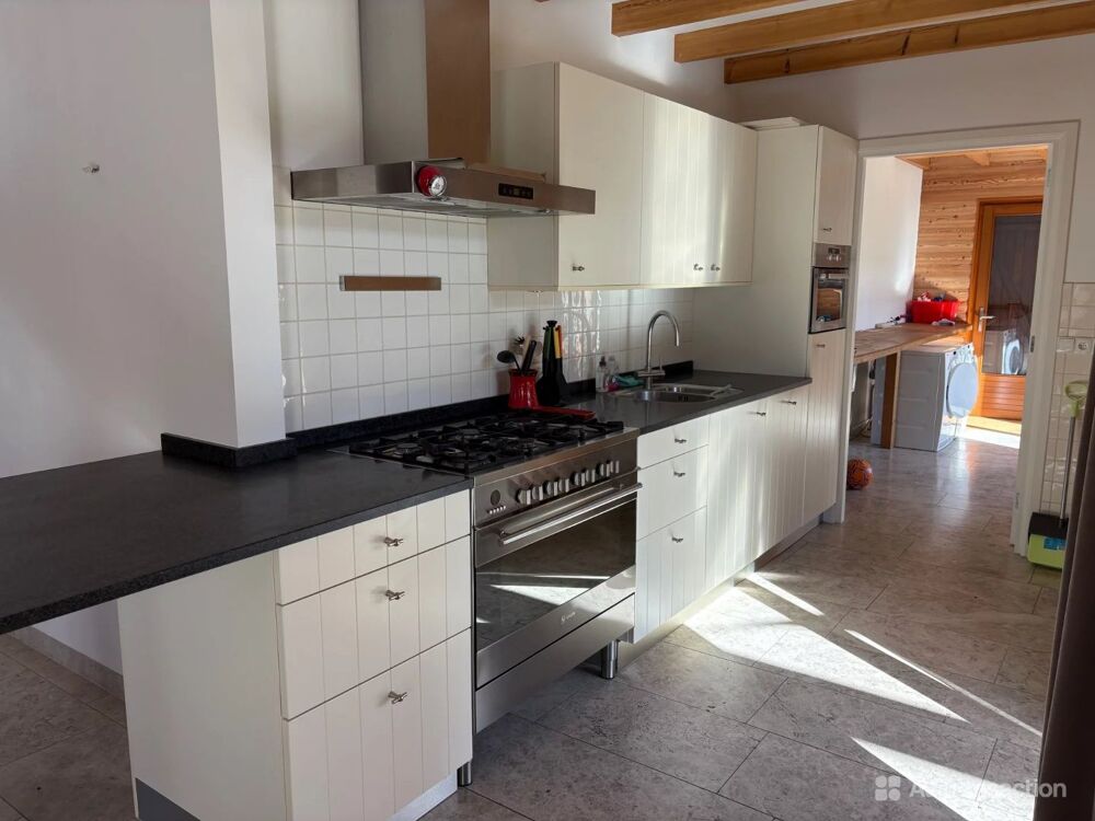 Maison familiale 9 pièces  288 m²  Vue montagne