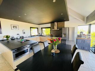  Maison � louer 6 pi�ces 300 m�