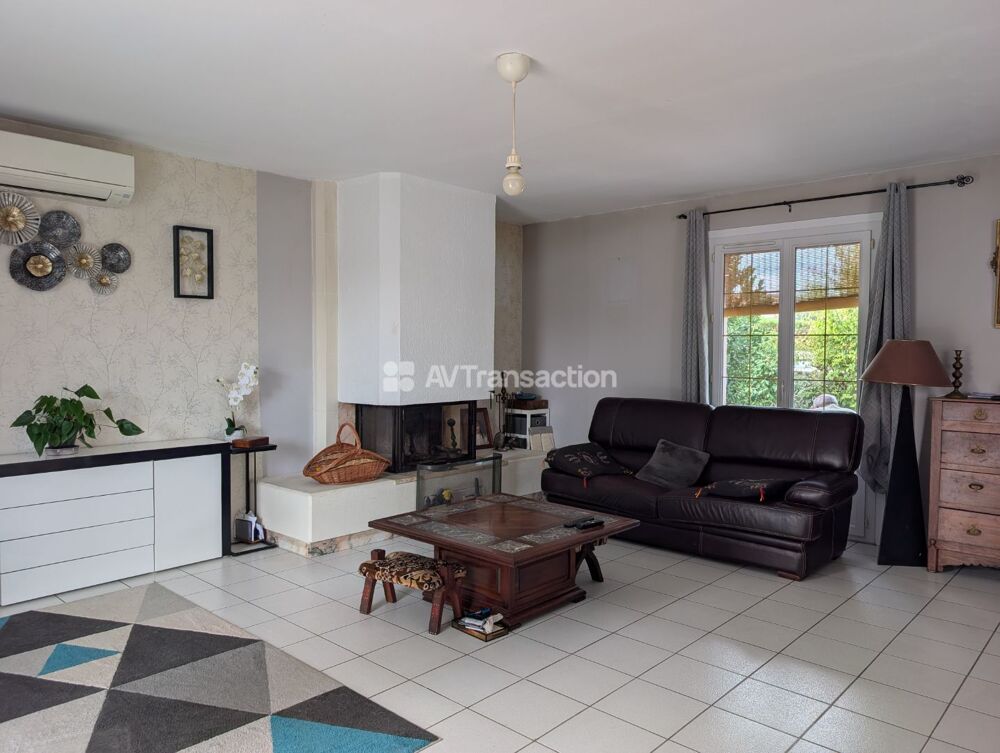 Maison 5 pièces avec belle parcelle et garage
