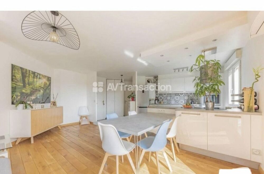 Vente Appartement METRO A / REPUBLIQUE - BEAU T3 DE 68M²- BALCON- GRAND GARAGE Villeurbanne