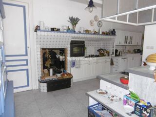  Maison  vendre 11 pices 321 m