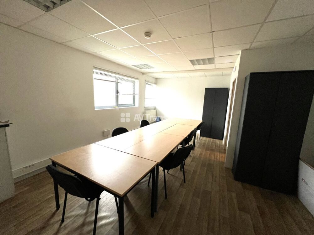 Vente Immeuble A vendre , Evreux ( 27000 ) immeuble de bureaux 378 m2 Évreux