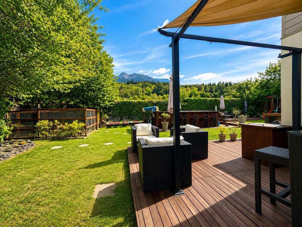 Vente Maison Maison familiale récente avec piscine et 377 m² de terrain Saint-pierre-en-faucigny