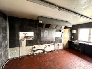   A vendre , Douains ( 27120 ) restaurant 147 m2 ,  murs et fonds Douains