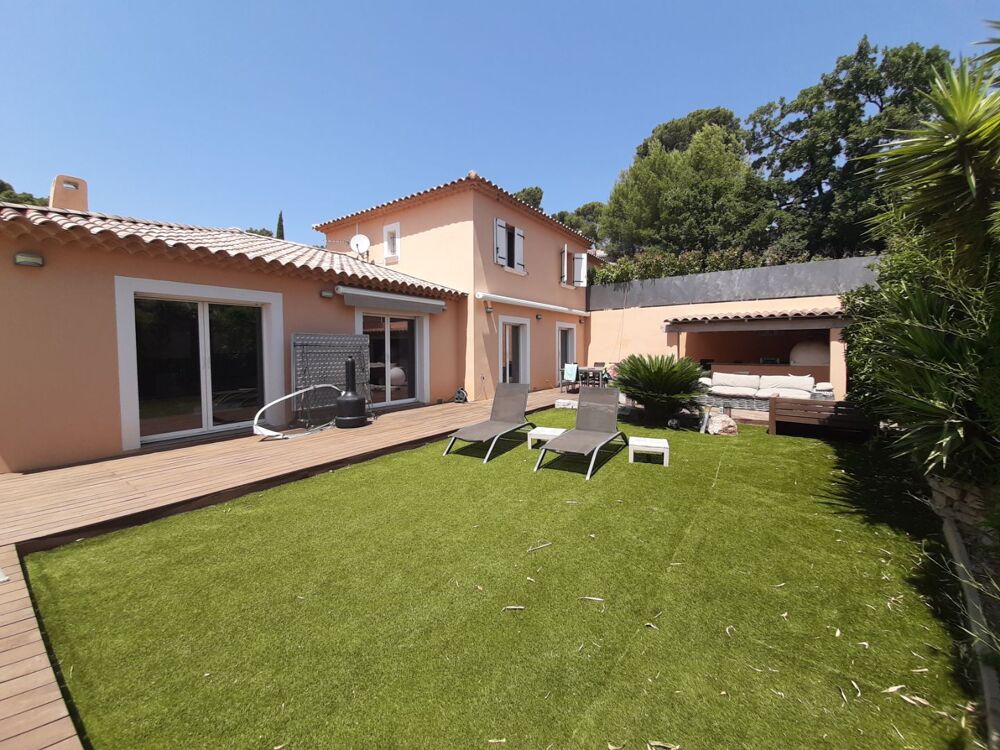 � vendre  Villa Carqueiranne (83320)