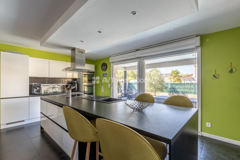 Vente Maison RICHEMONT – MAISON FAMILIALE D'EXCEPTION DE 195 M² AVEC PISCINE Richemont