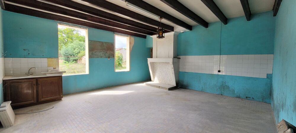 33230 LAGORCE-MAISON 225M² EN PIERRES A RENOVER ET 1600M² JARDIN