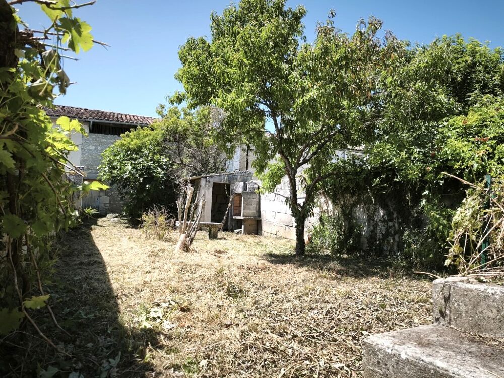 Maison 6 pièces 165 m² · à Pons · 165 m² · 150 000 €