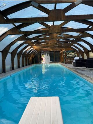  Immeuble  vendre 15 + pices 990 m