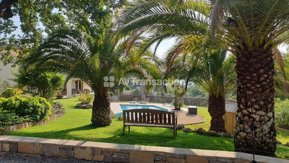 Belle villa provençale située dans un quartier résidentiel calme