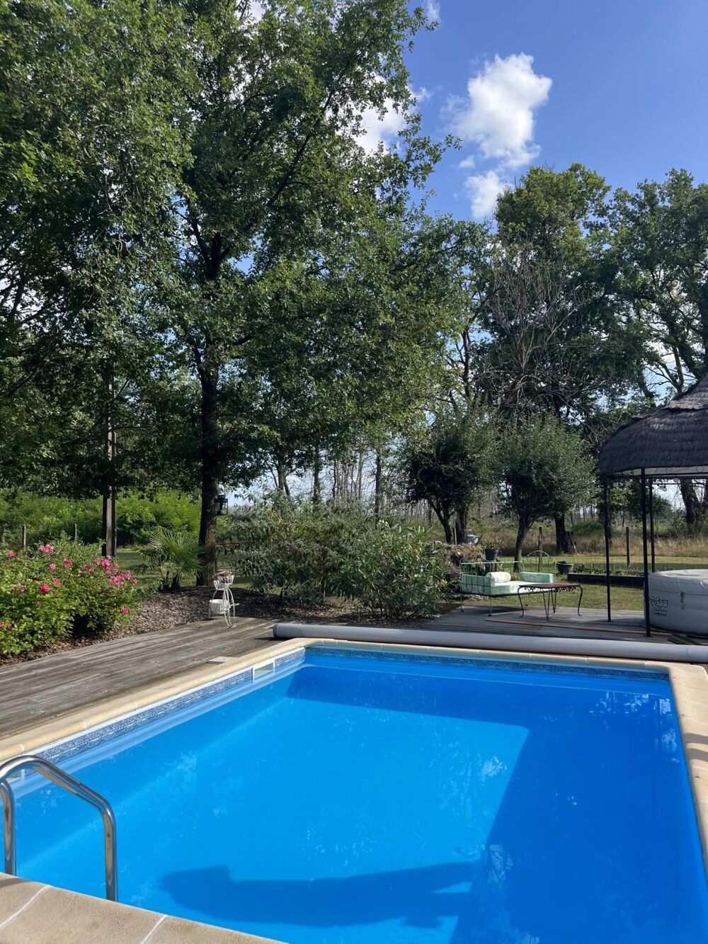 33720 GUILLOS - MAISON EN PIERRES 210M² PARC 10000M² PISCINE