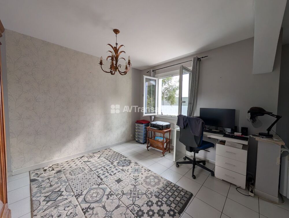 Vente Maison Maison 5 pièces avec belle parcelle et garage Eysines