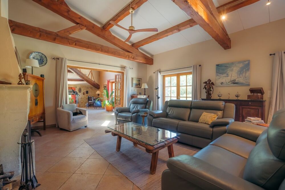 � vendre  Villa La Livini�re (34210)