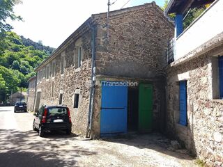 Maison 9 pièces 178 m² · à Saint-Julien-du-Gua · 178 m² · 271 000 €