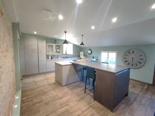  Maison  vendre 8 pices 194 m