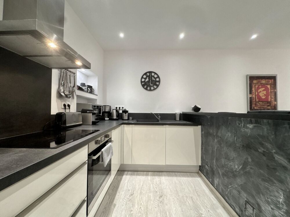 T3 Vieille Ville dAjaccio, deux suites, emplacement rare !