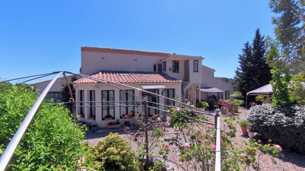 Spacieuse villa et appartement (240 m²) à Cesseras