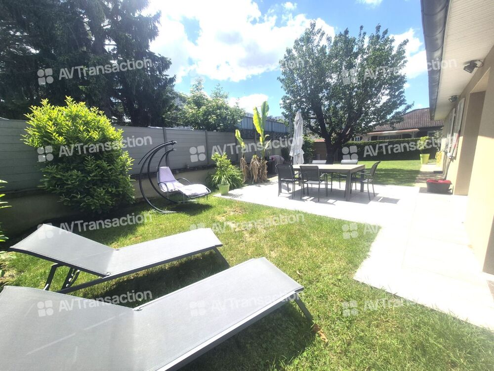 Vente Maison MAISON NON MITOYENNE 138 m² DONT 23 M² DE GARAGE -TERRAIN 458 m² Vaulx-en-velin