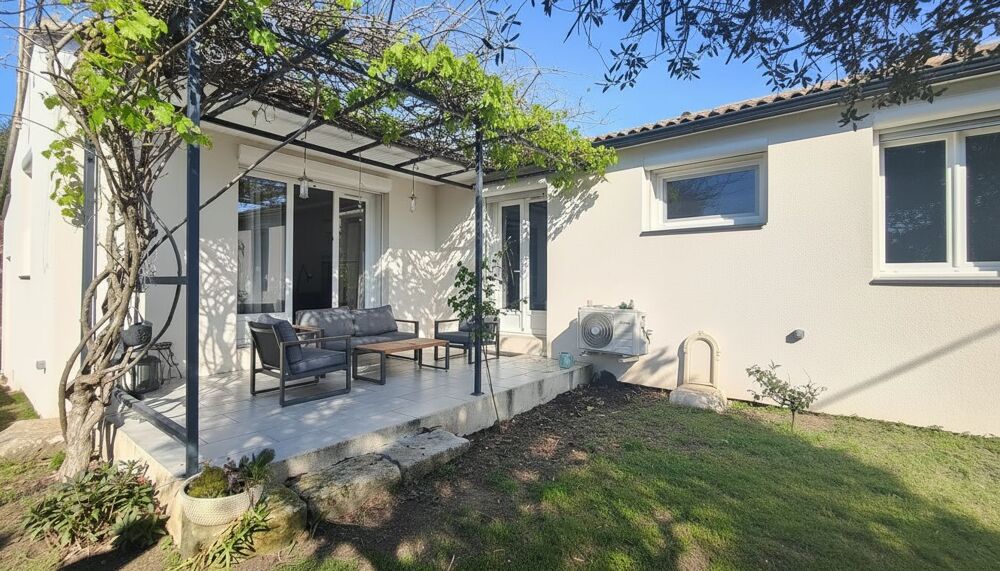 Vente Maison Maison plain pied , cœur de village avec jardin Manduel