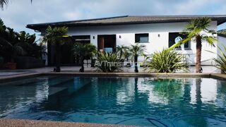  Villa � vendre 6 pi�ces 205 m�