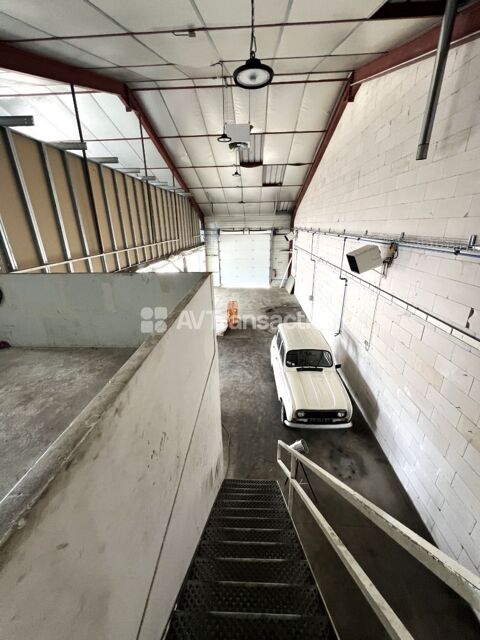   A vendre , Vernon ( 27200 ) , Batiment-local  commercial  260 m2 