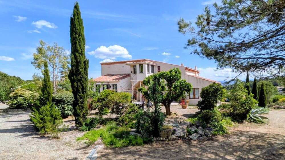 Spacieuse villa et appartement (240 m²) à Cesseras
