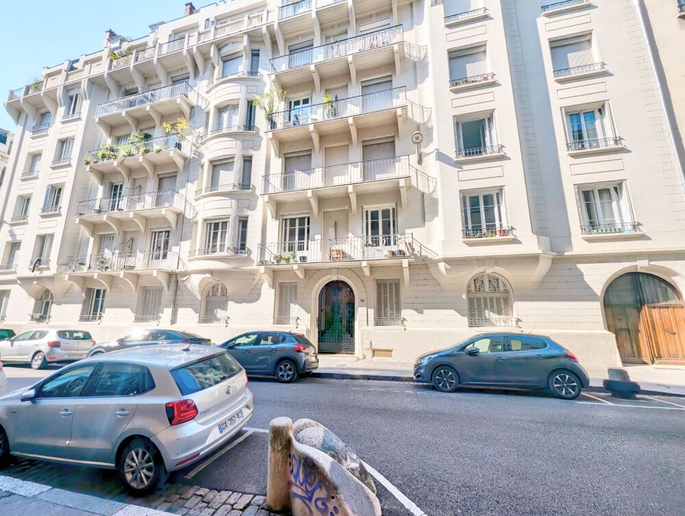 P3 78 m2 immeuble de prestige profession liberale acceptee